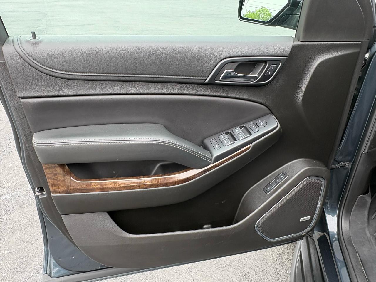 Chevrolet Suburban LT 2WD 2019