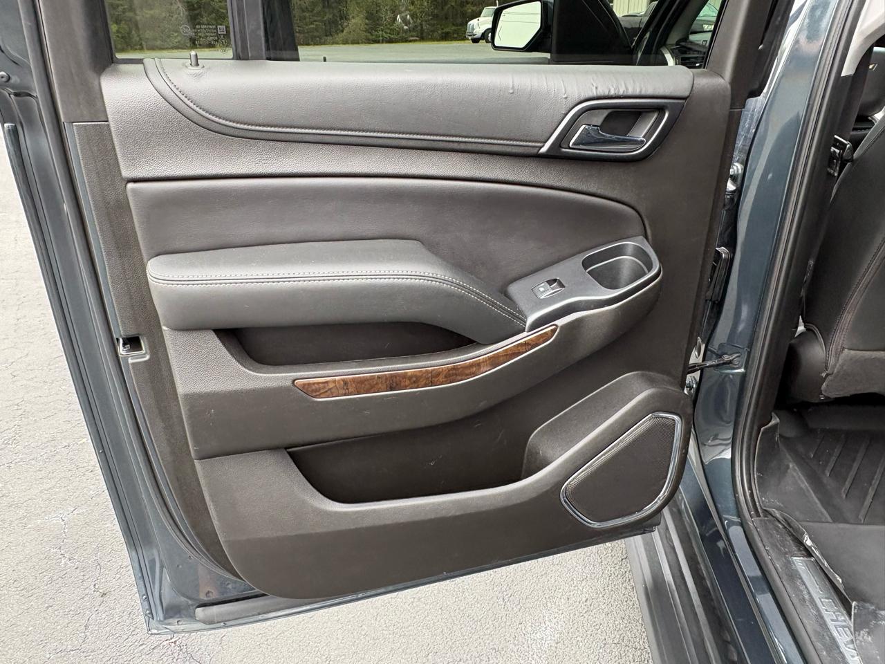 Chevrolet Suburban LT 2WD 2019