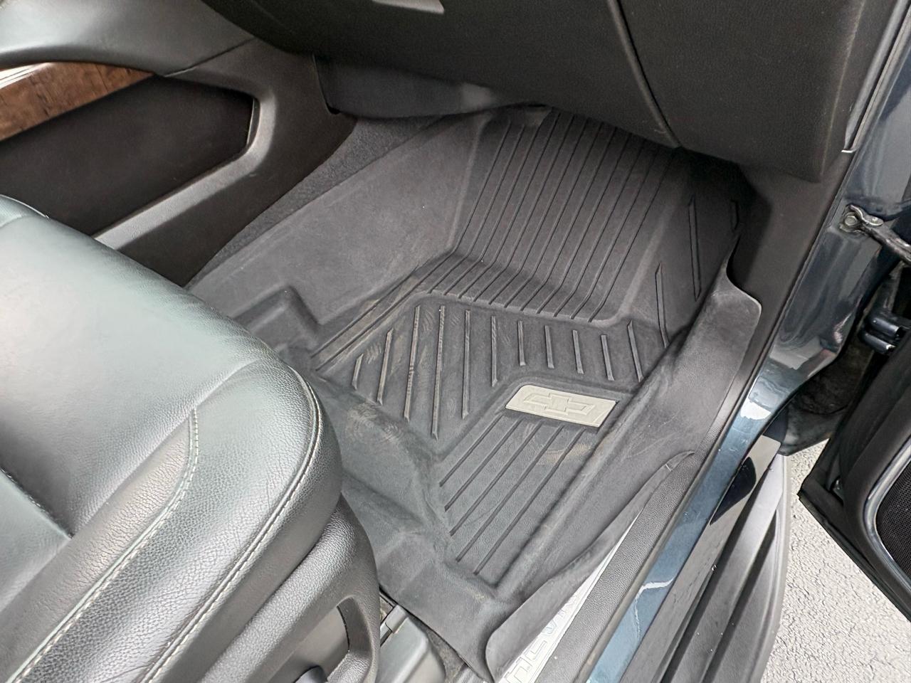 Chevrolet Suburban LT 2WD 2019