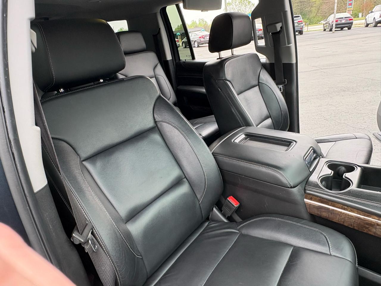 Chevrolet Suburban LT 2WD 2019