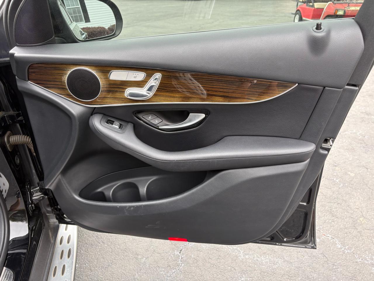 Mercedes-Benz GLC-Class GLC300 4MATIC 2017