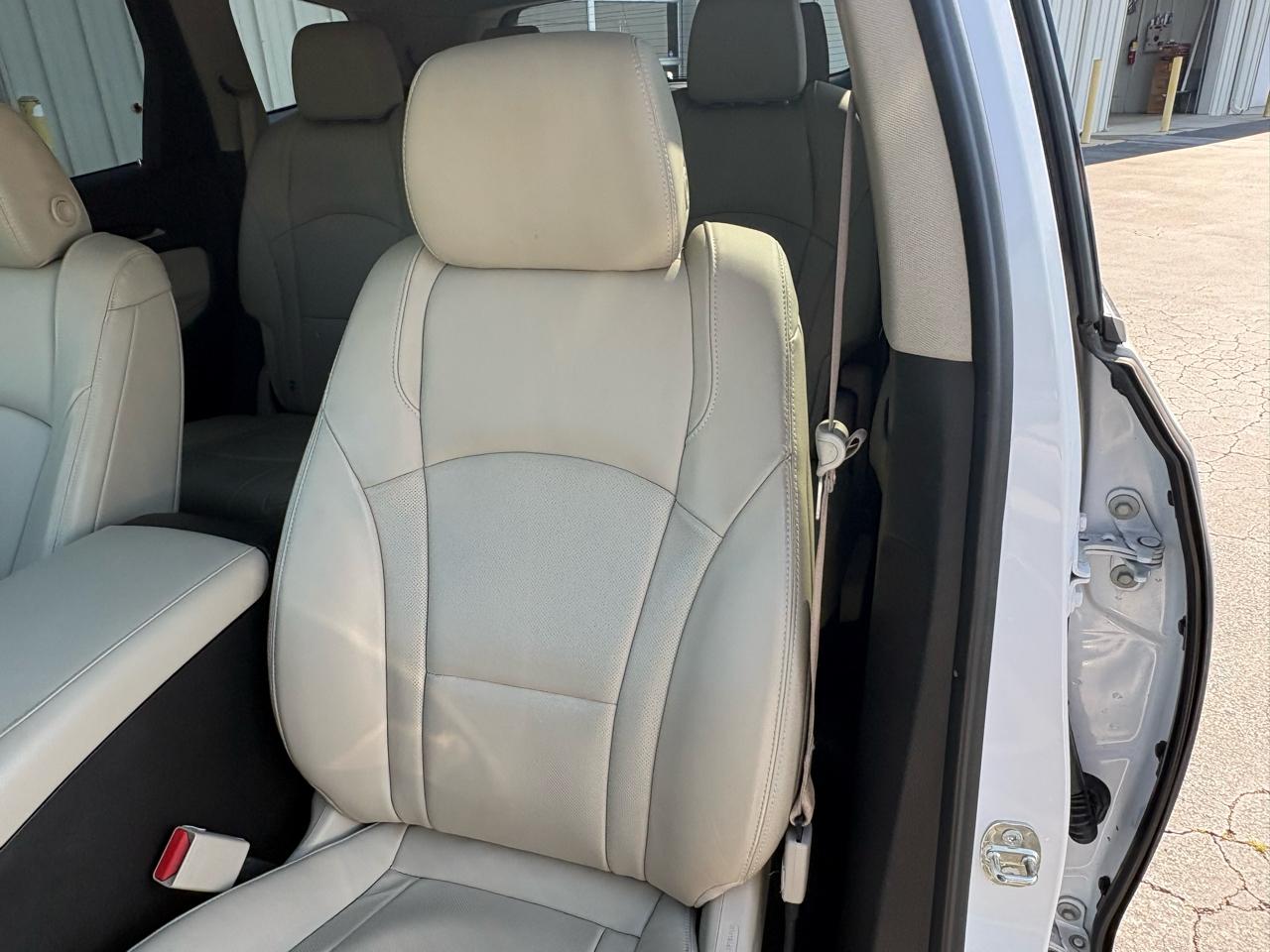 Buick Enclave Essence FWD 2020