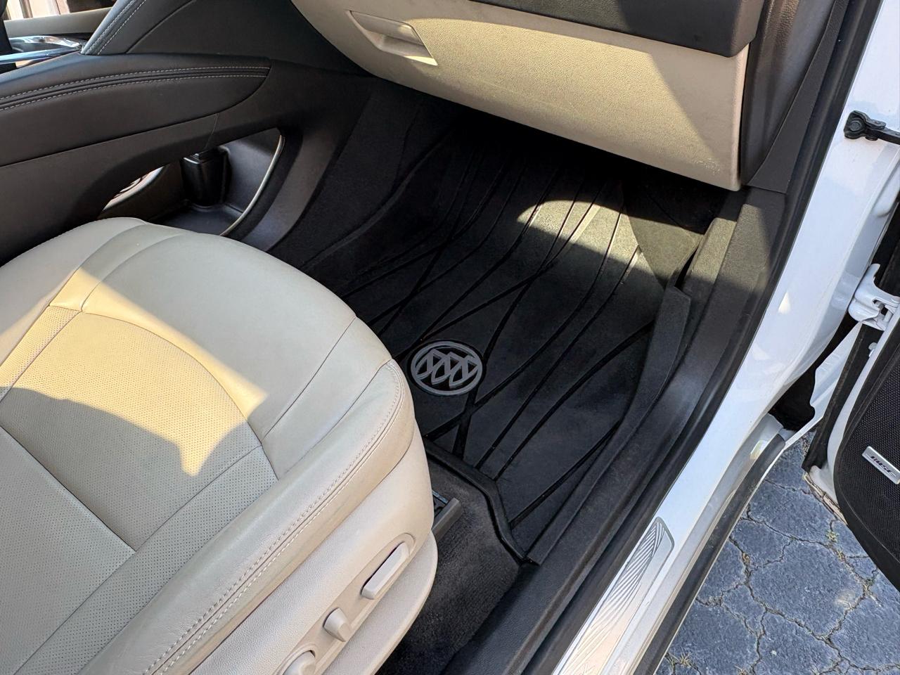 Buick Enclave Essence FWD 2020