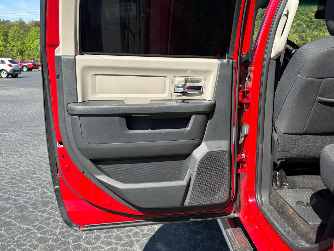 RAM 2500 SLT Crew Cab SWB 4WD 2012