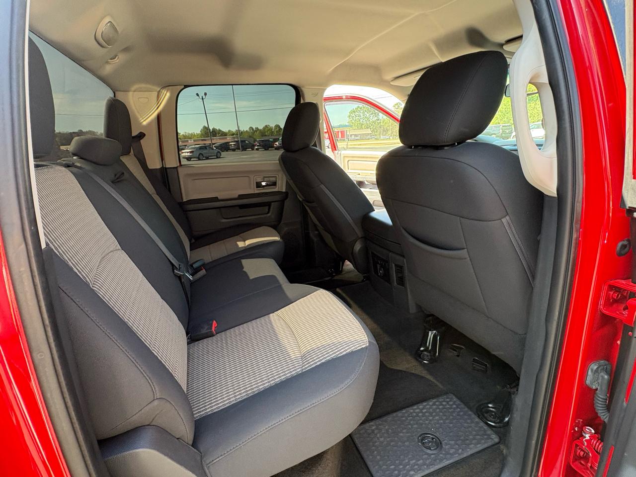 RAM 2500 SLT Crew Cab SWB 4WD 2012