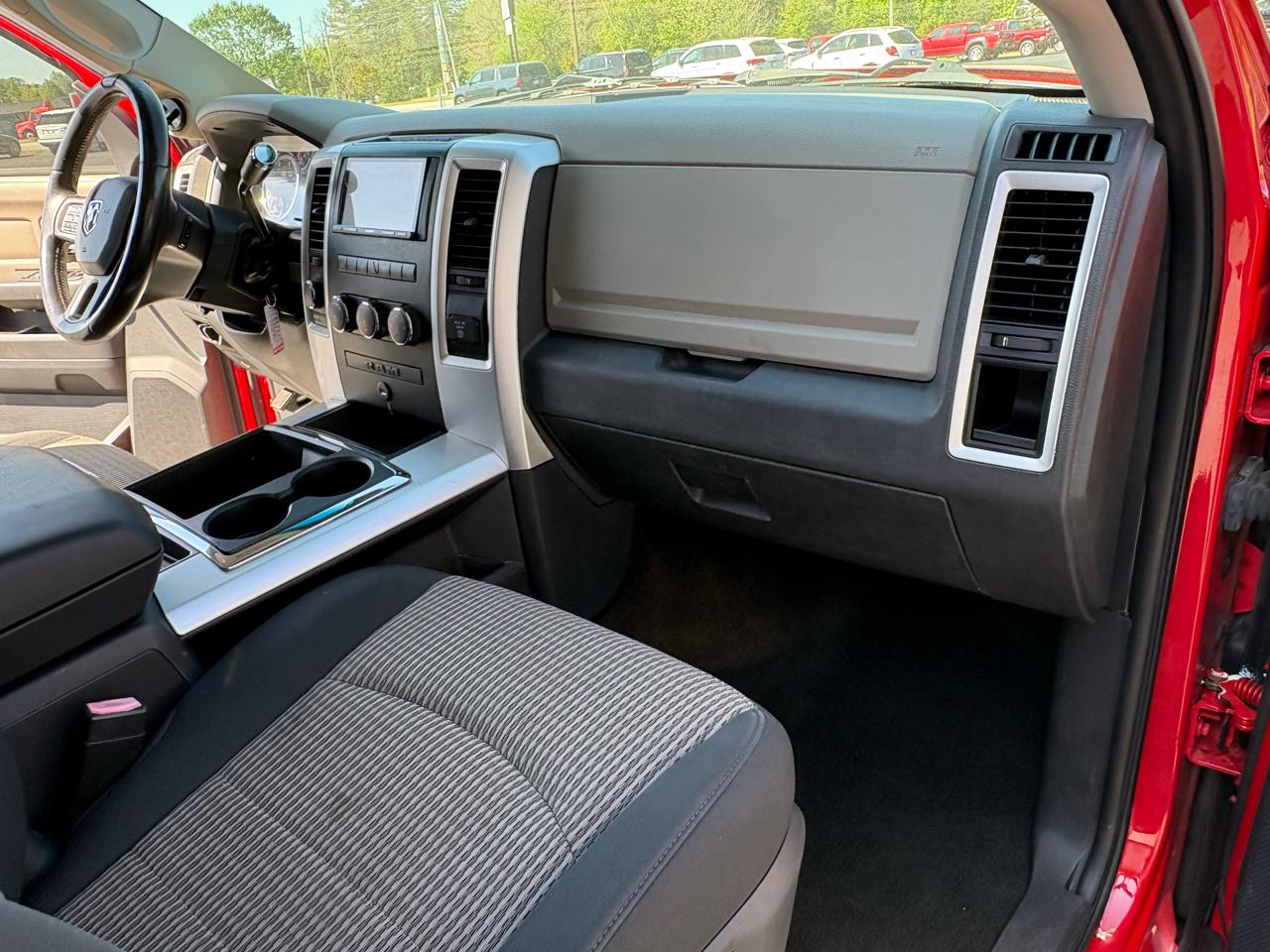 RAM 2500 SLT Crew Cab SWB 4WD 2012