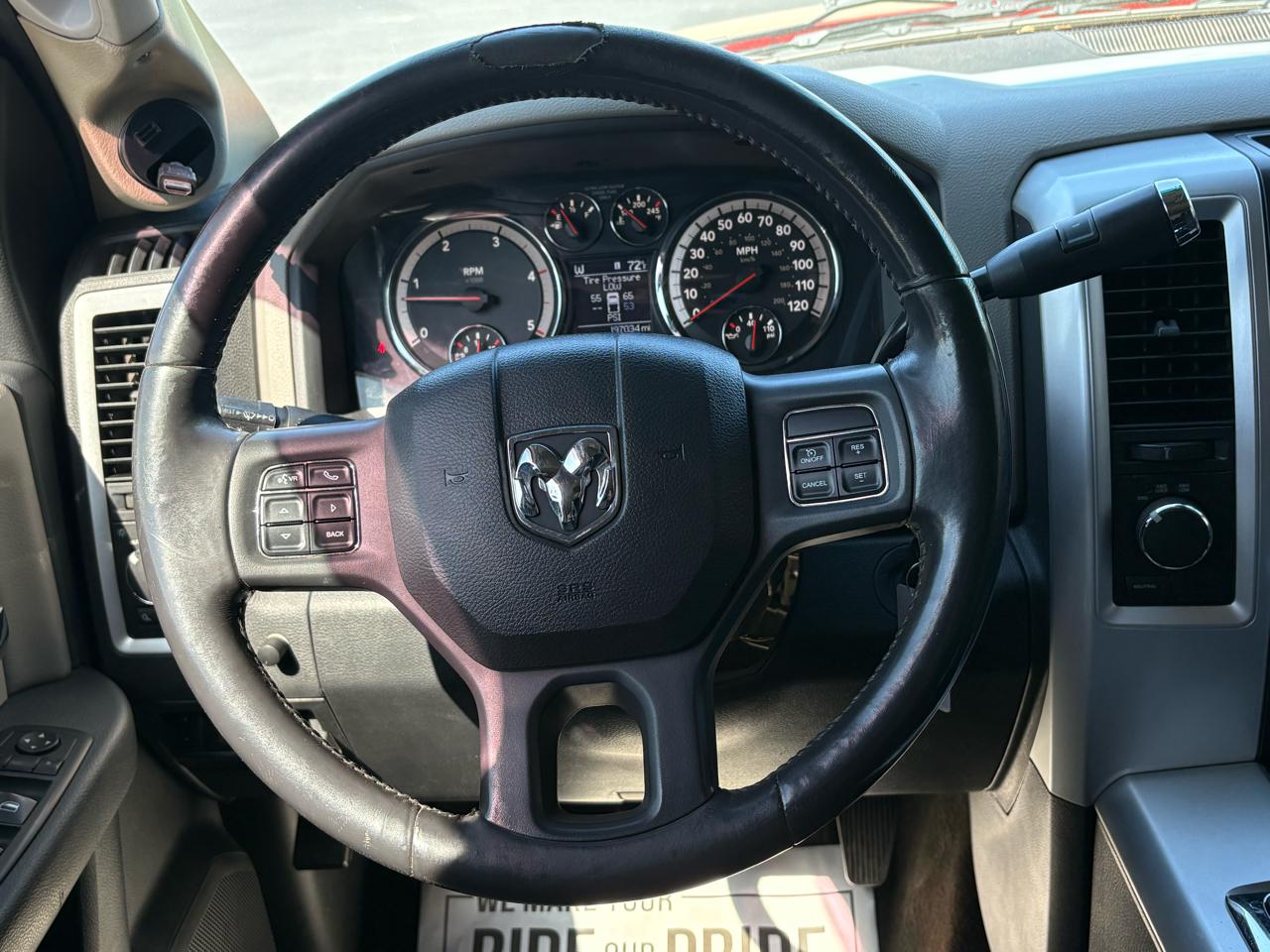 RAM 2500 SLT Crew Cab SWB 4WD 2012