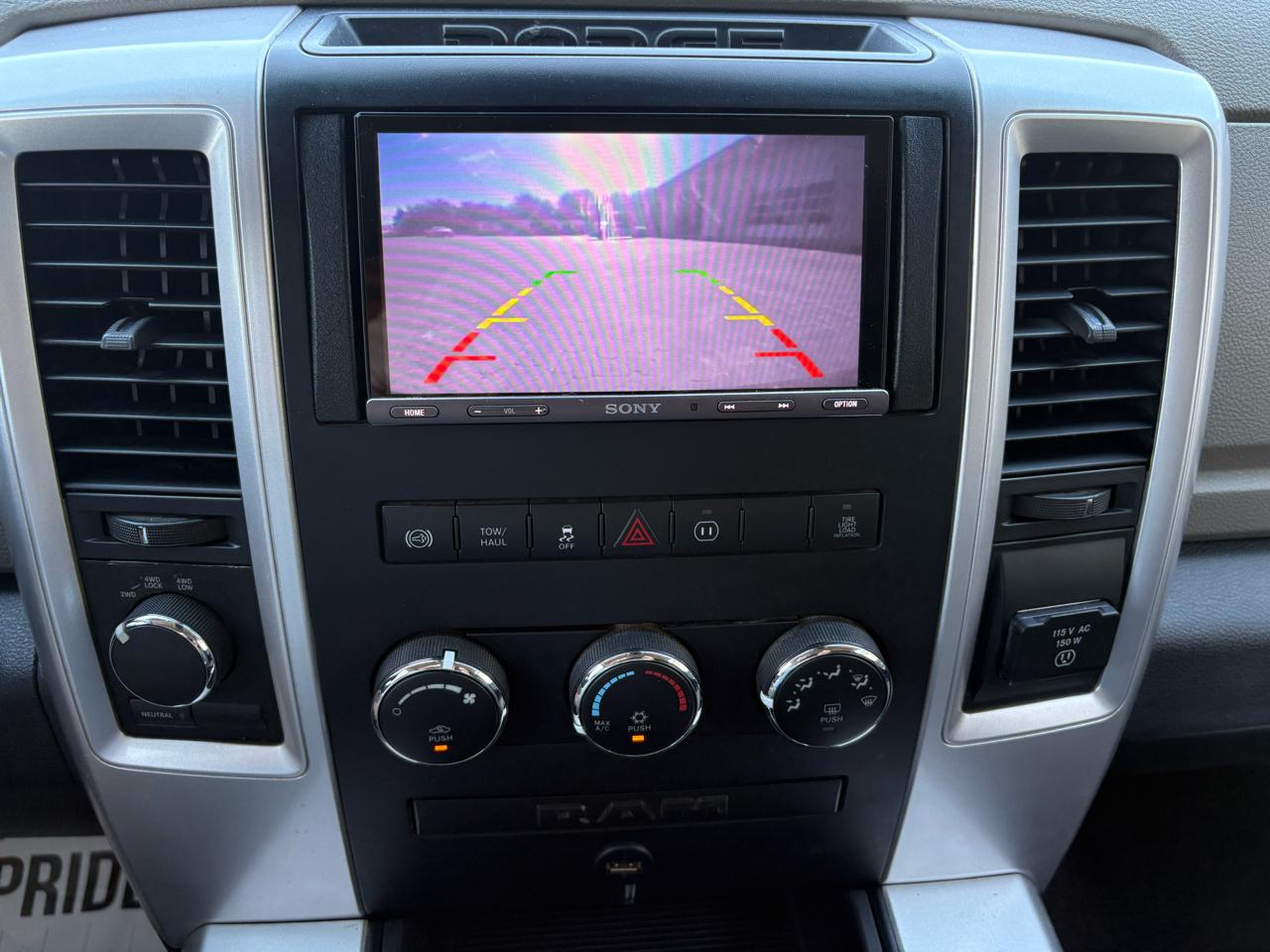 RAM 2500 SLT Crew Cab SWB 4WD 2012