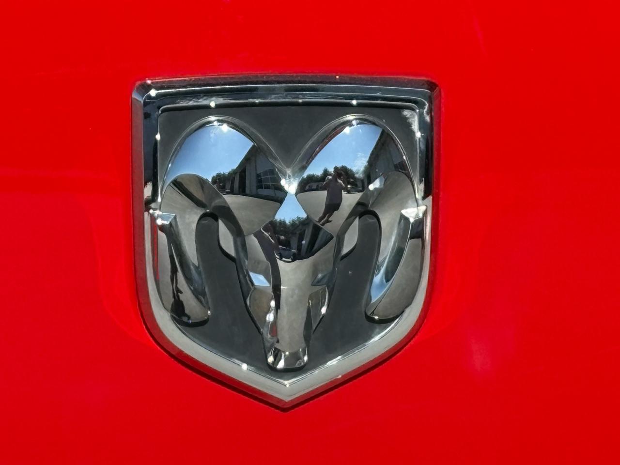 RAM 2500 SLT Crew Cab SWB 4WD 2012