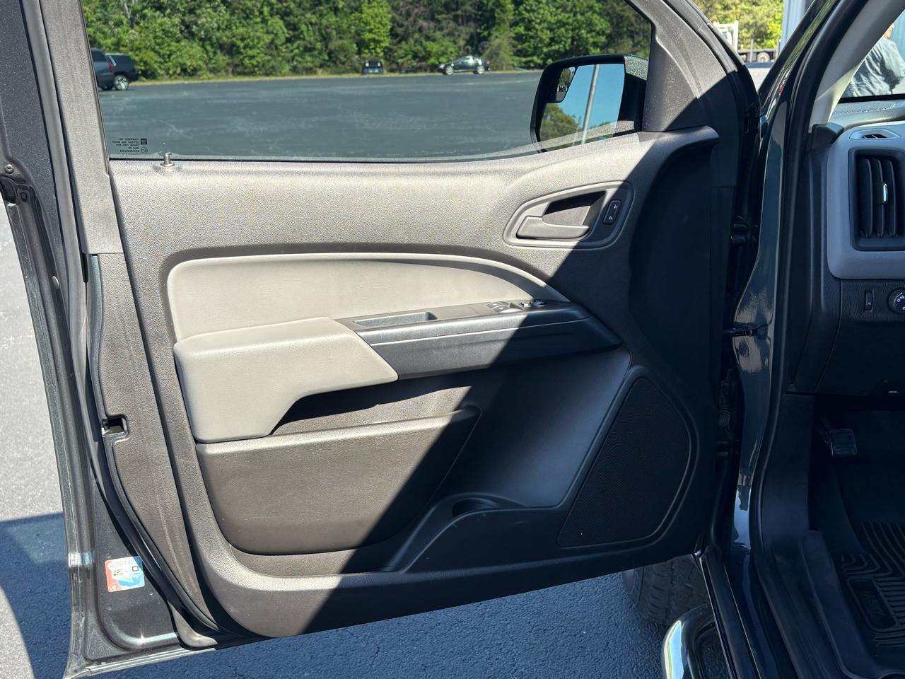 Chevrolet Colorado Work Truck Ext. Cab 4WD 2018