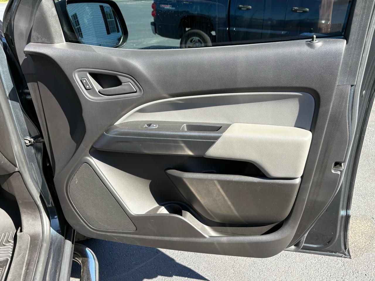 Chevrolet Colorado Work Truck Ext. Cab 4WD 2018