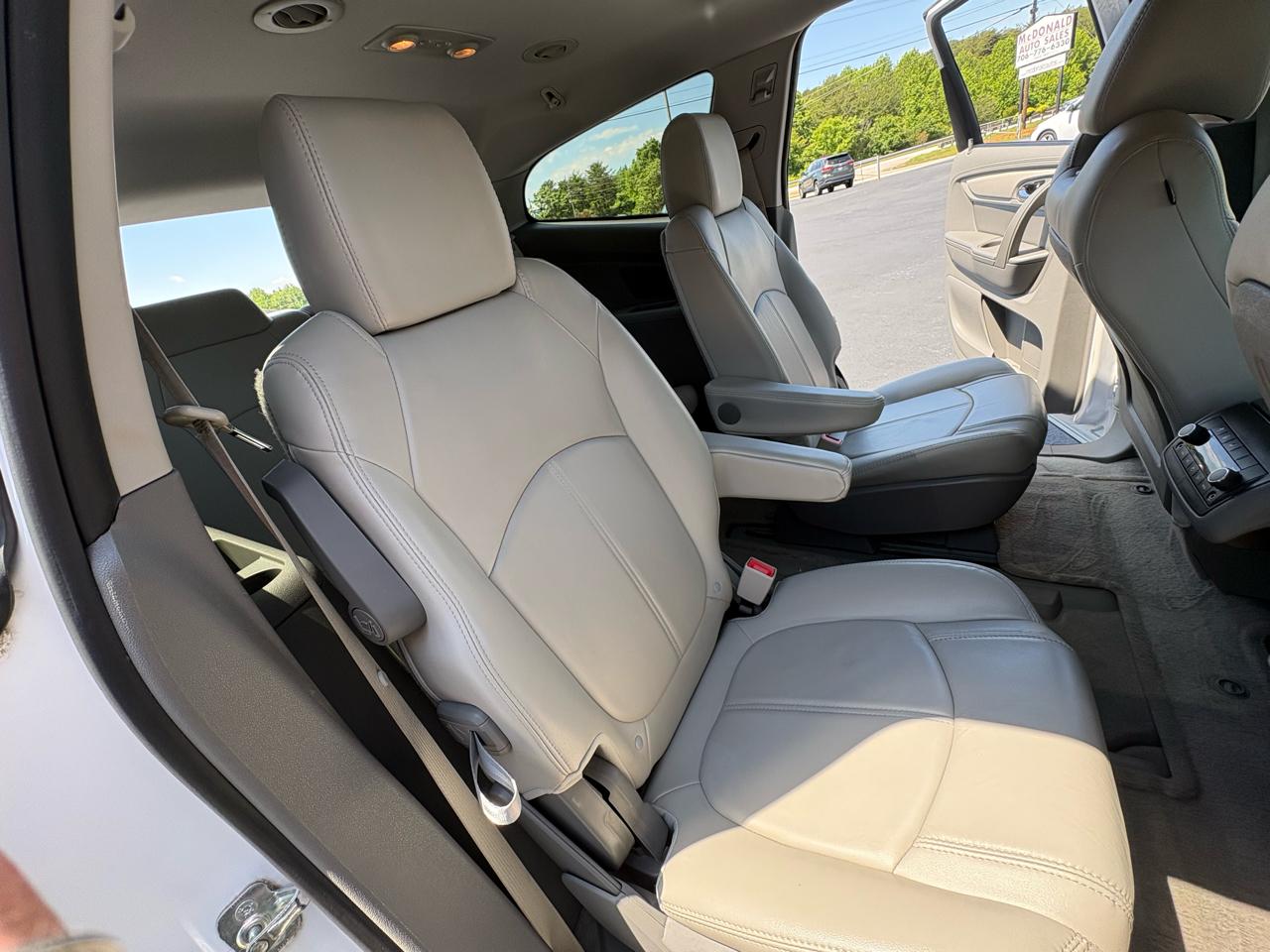 Chevrolet Traverse 2LT FWD 2016