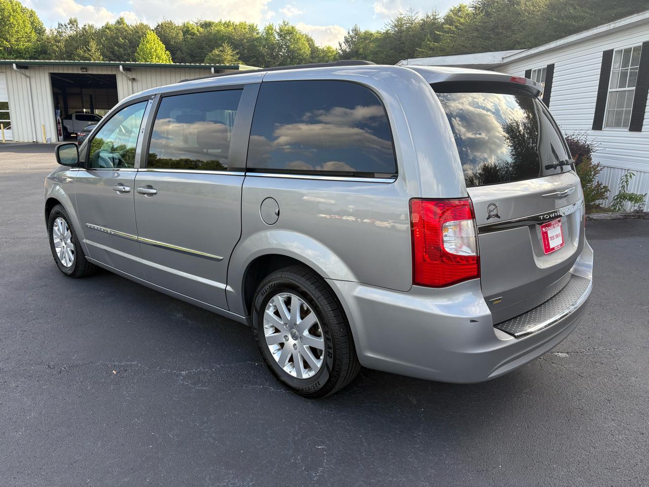 Chrysler Town & Country Touring 2016