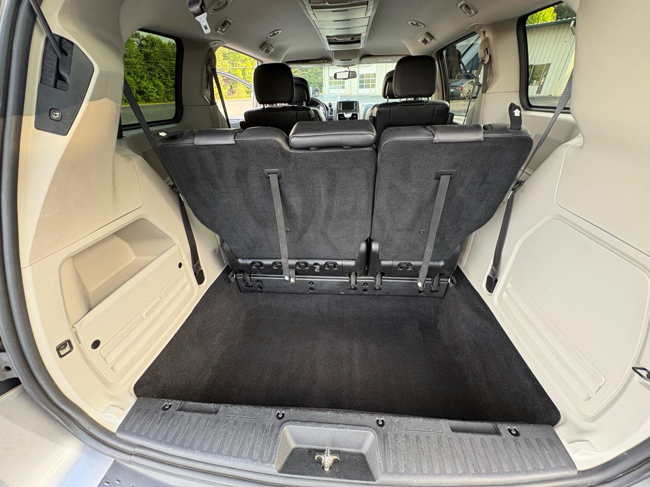 Chrysler Town & Country Touring 2016