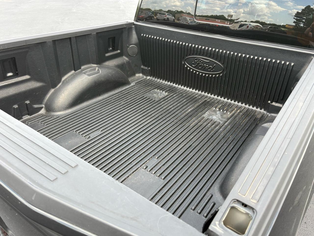 Ford F-150 XLT SuperCrew 5.5-ft. Bed 4WD 2015