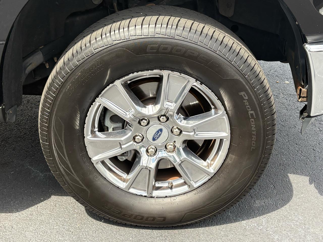 Ford F-150 XLT SuperCrew 5.5-ft. Bed 4WD 2015