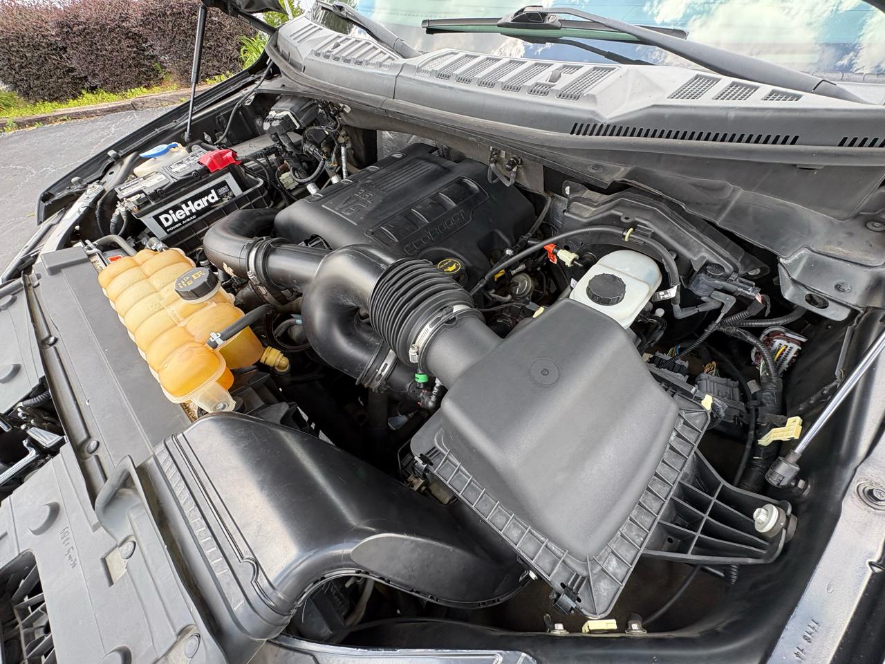 Ford F-150 XLT SuperCrew 5.5-ft. Bed 4WD 2015