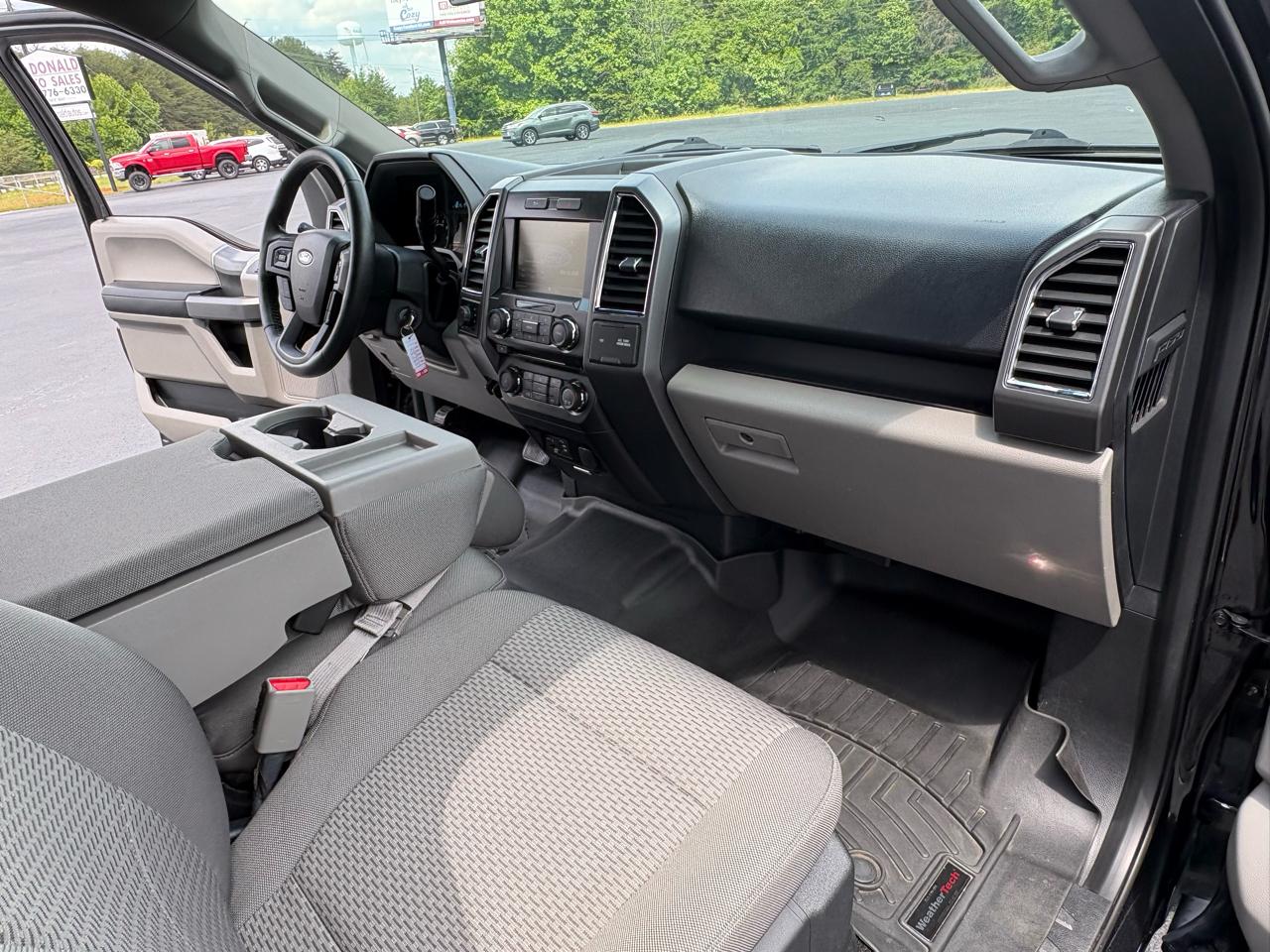 Ford F-150 XLT SuperCrew 5.5-ft. Bed 4WD 2015
