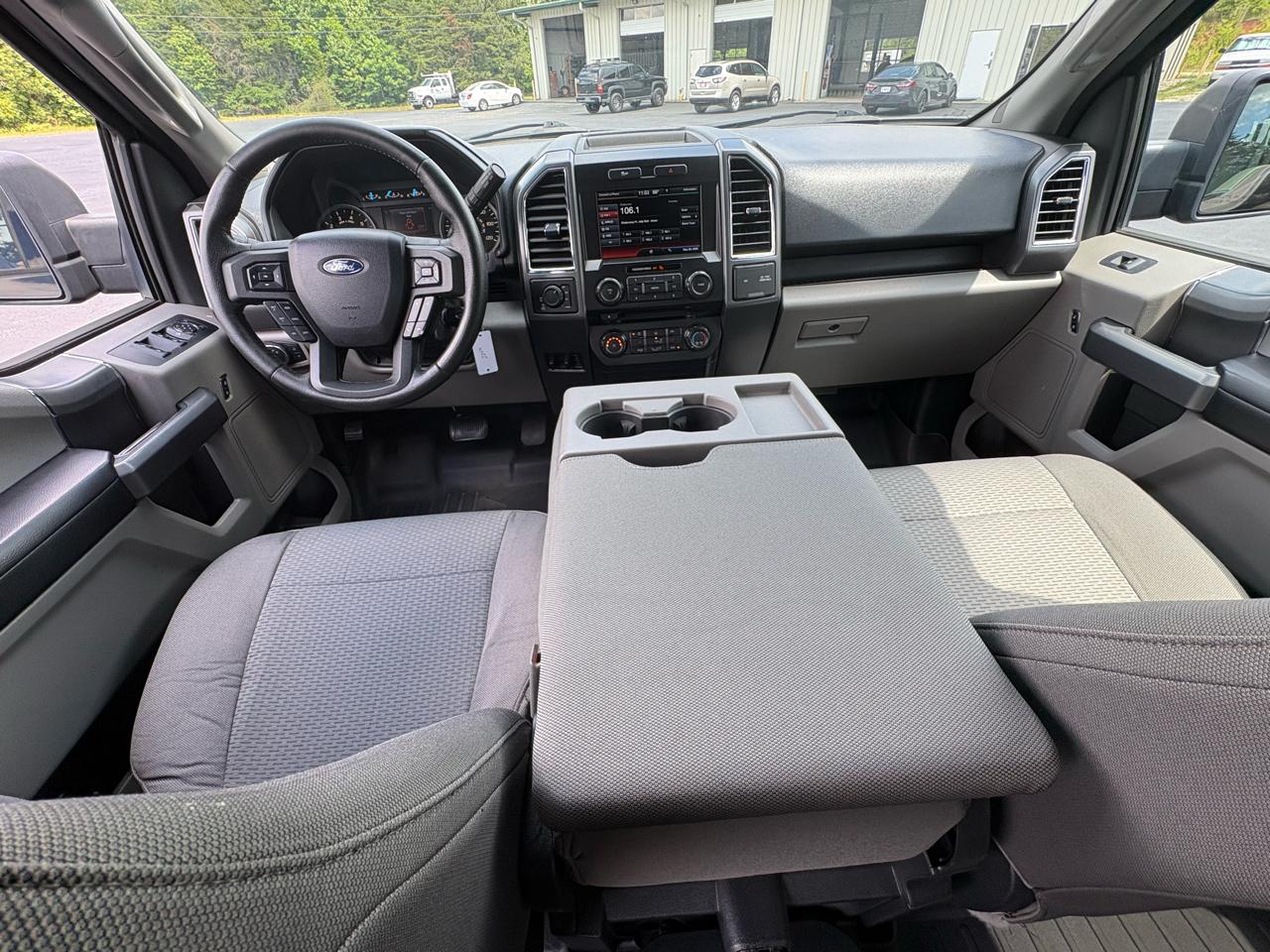 Ford F-150 XLT SuperCrew 5.5-ft. Bed 4WD 2015