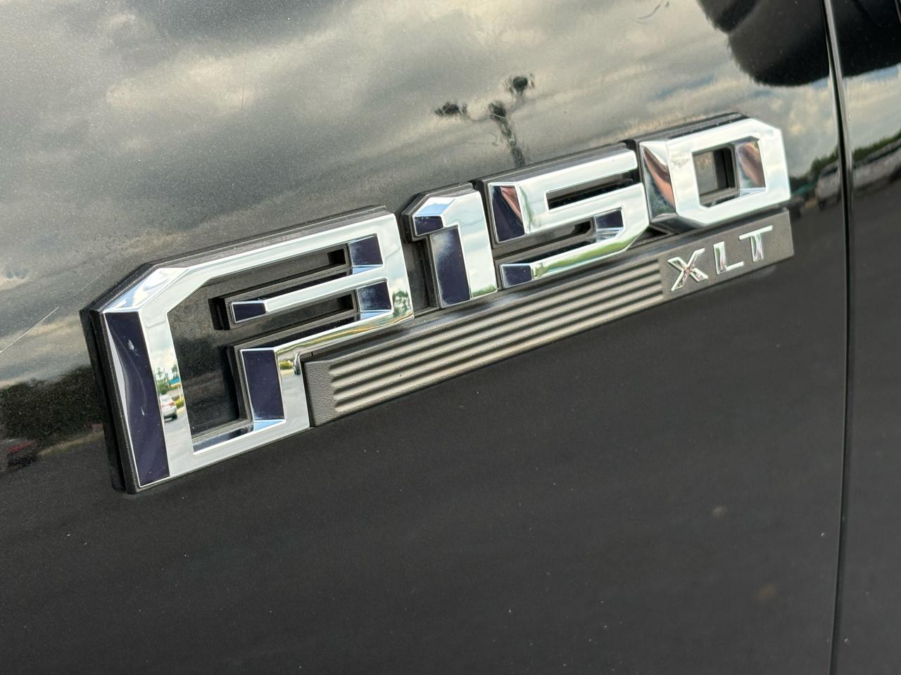 Ford F-150 XLT SuperCrew 5.5-ft. Bed 4WD 2015