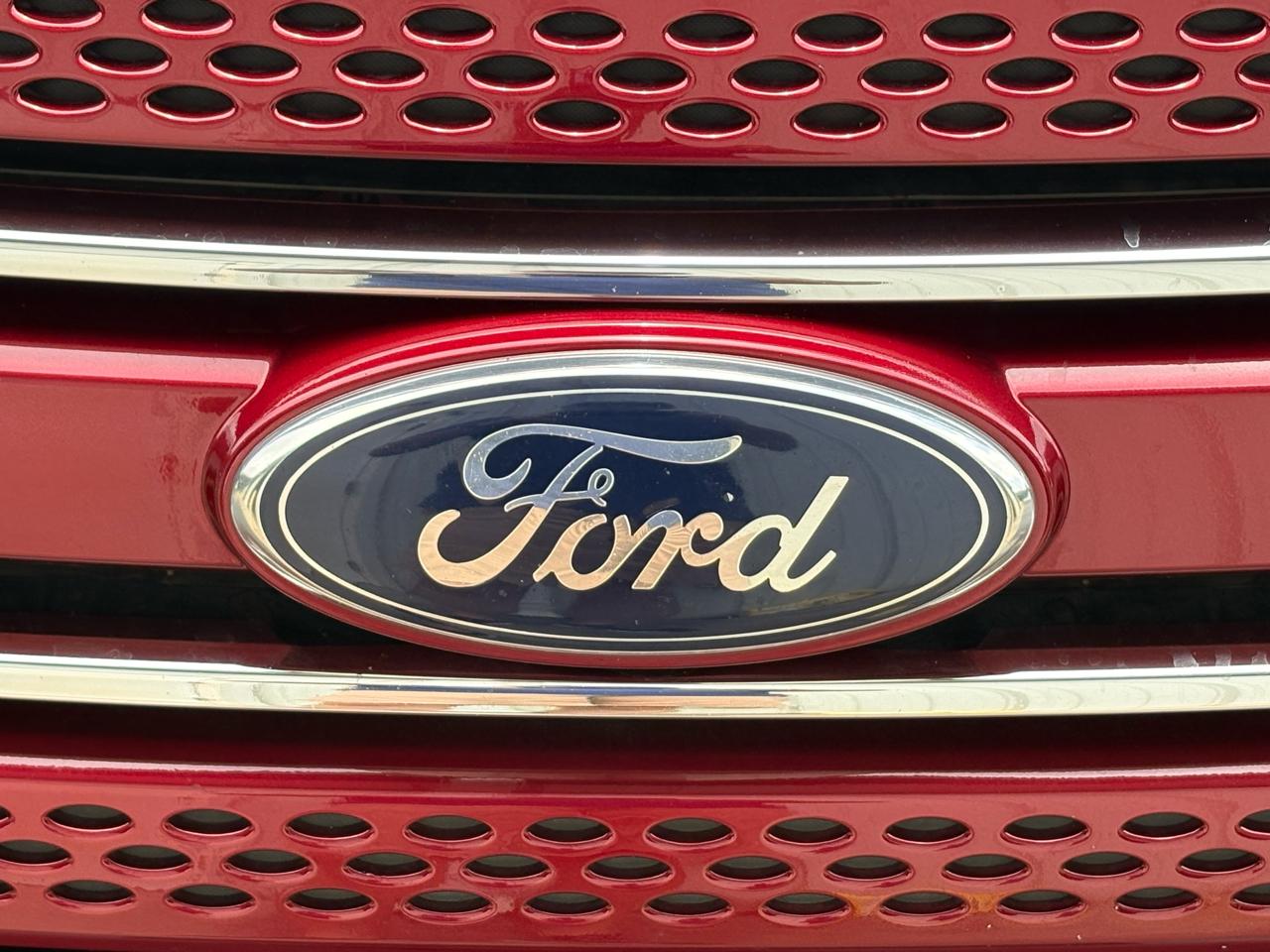 Ford Explorer Limited FWD 2014
