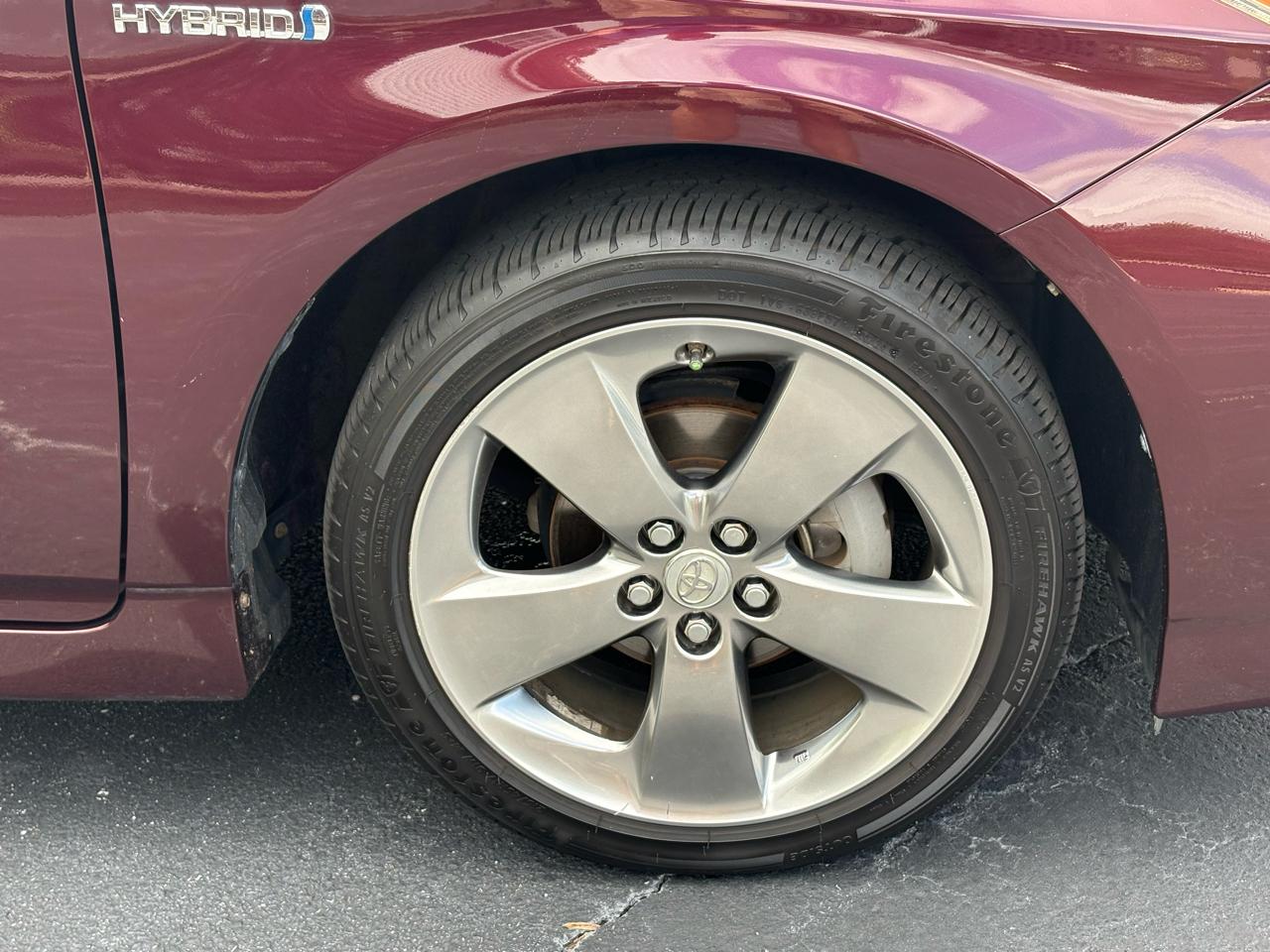 Toyota Prius  2013