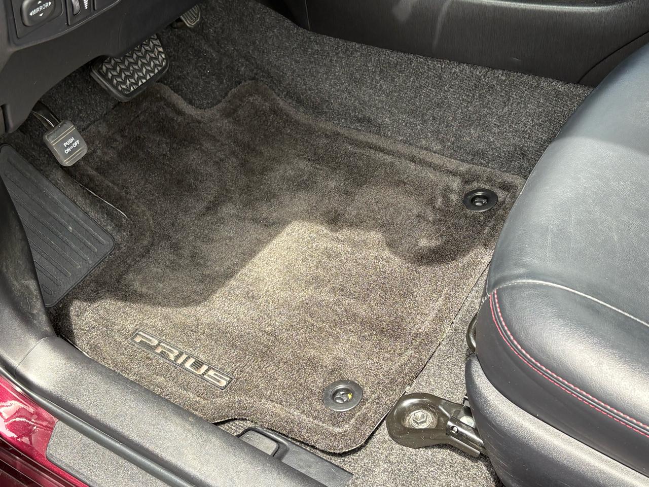 Toyota Prius  2013