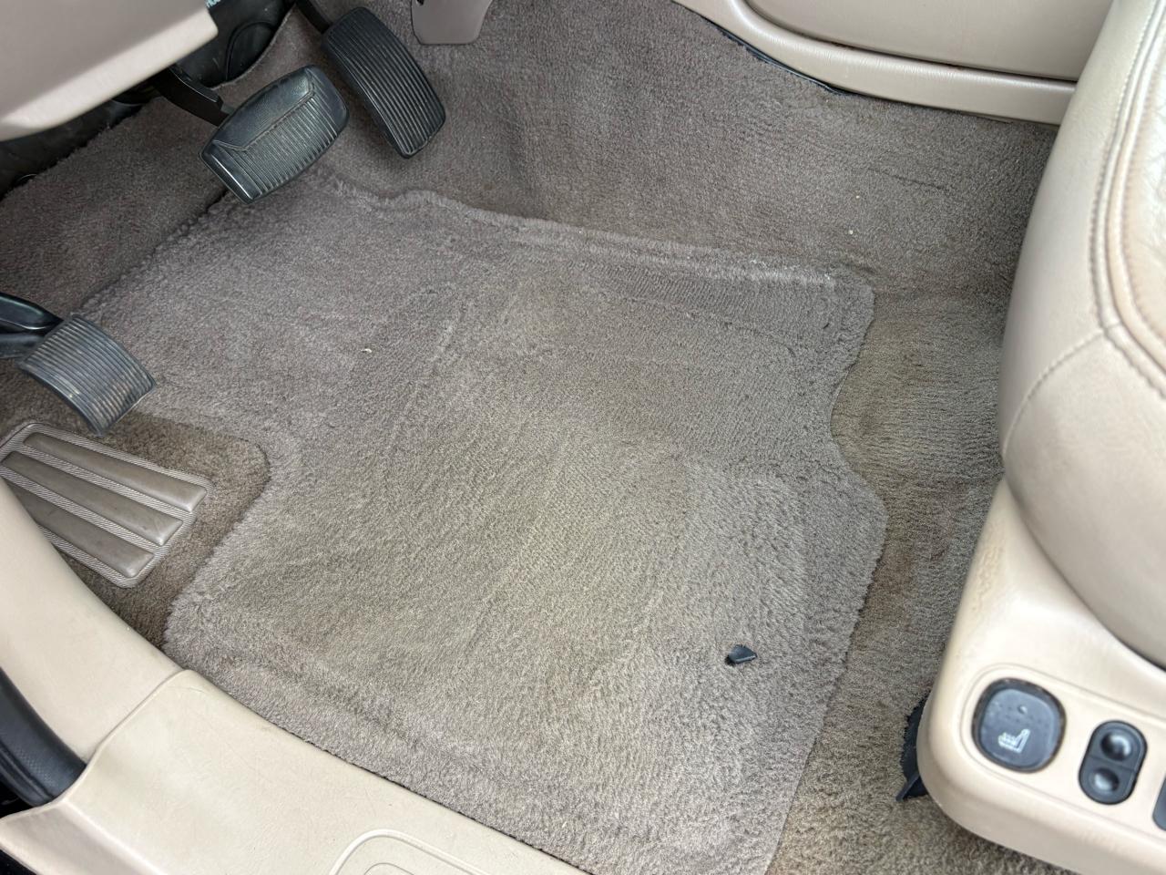 Ford Expedition Eddie Bauer 4WD 2001
