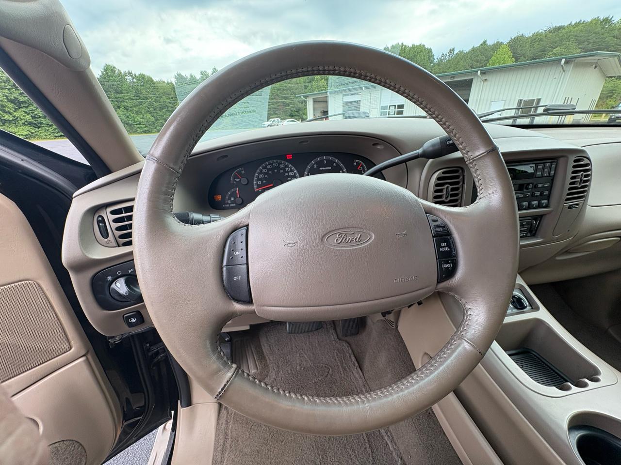 Ford Expedition Eddie Bauer 4WD 2001