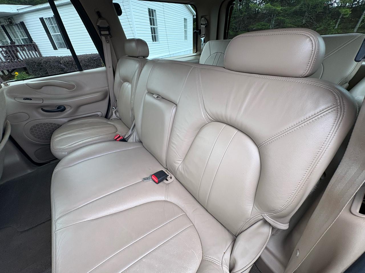 Ford Expedition Eddie Bauer 4WD 2001