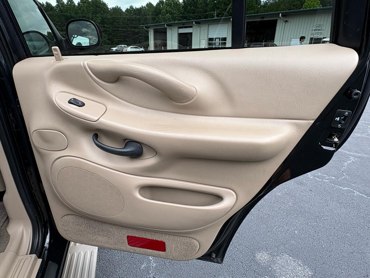 Ford Expedition Eddie Bauer 4WD 2001