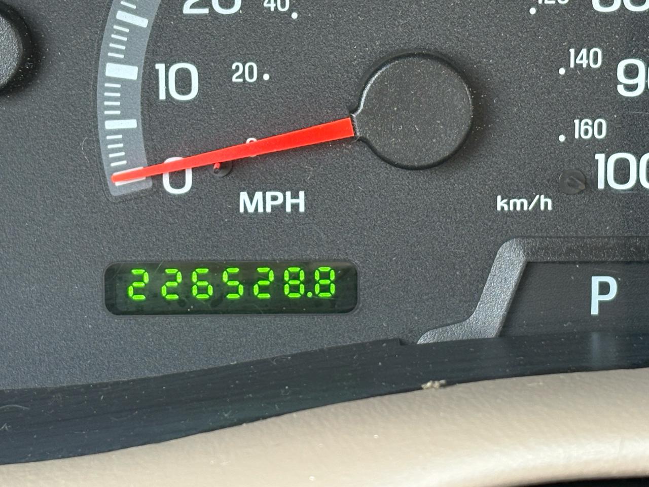 Ford Expedition Eddie Bauer 4WD 2001