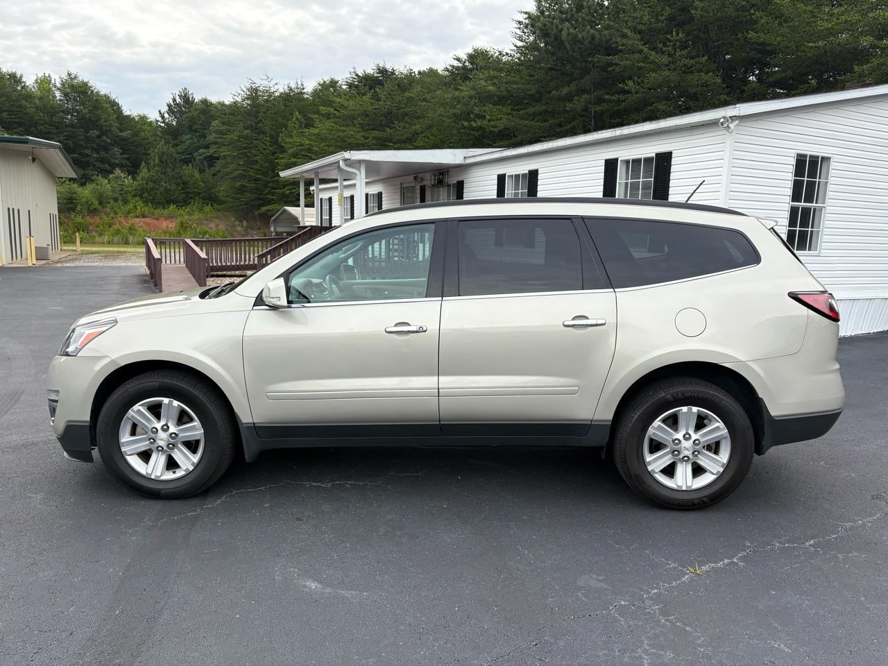 Chevrolet Traverse 1LT FWD 2014