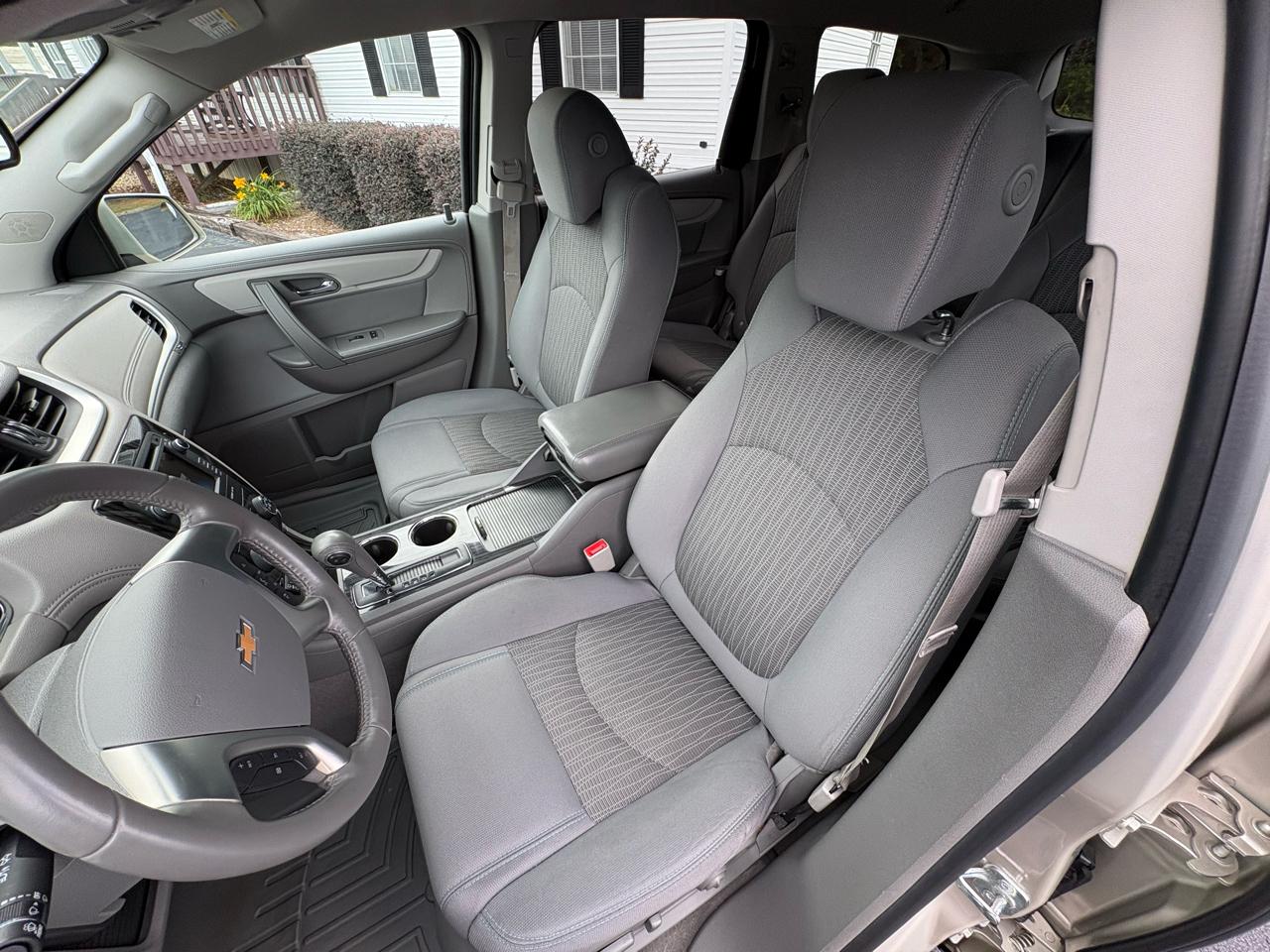 Chevrolet Traverse 1LT FWD 2014