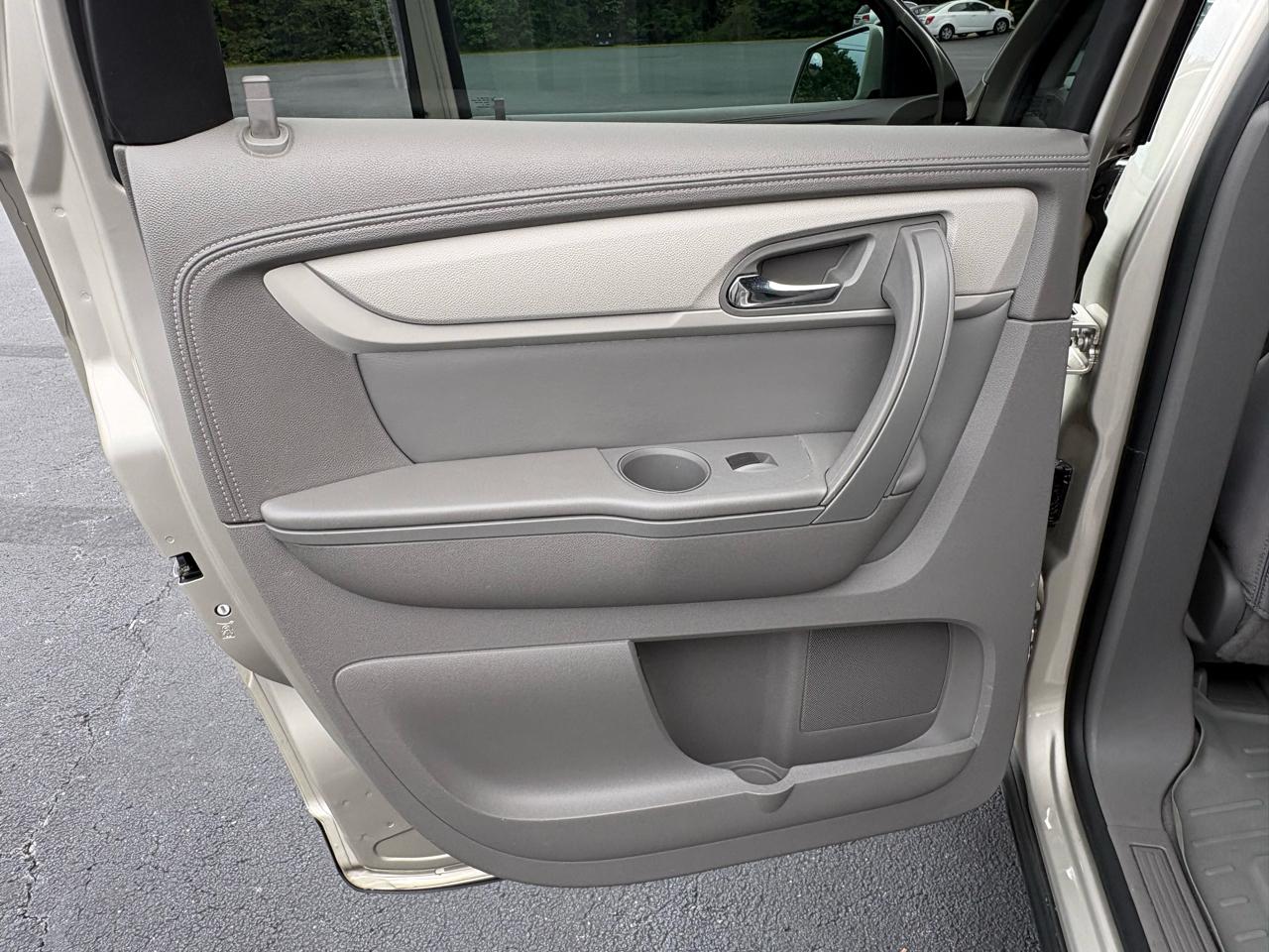 Chevrolet Traverse 1LT FWD 2014