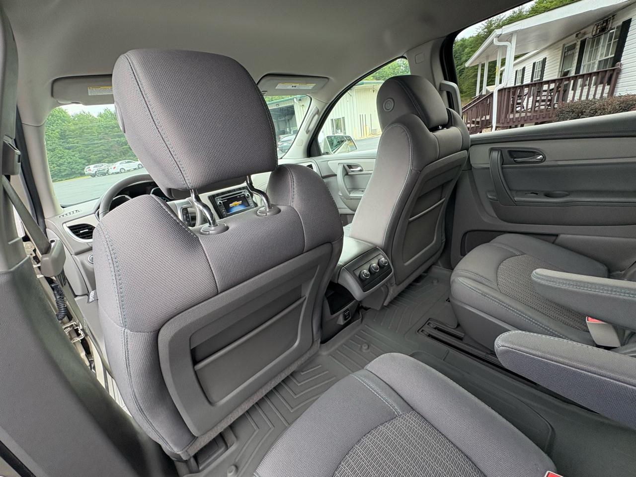 Chevrolet Traverse 1LT FWD 2014