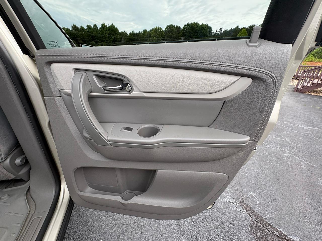 Chevrolet Traverse 1LT FWD 2014