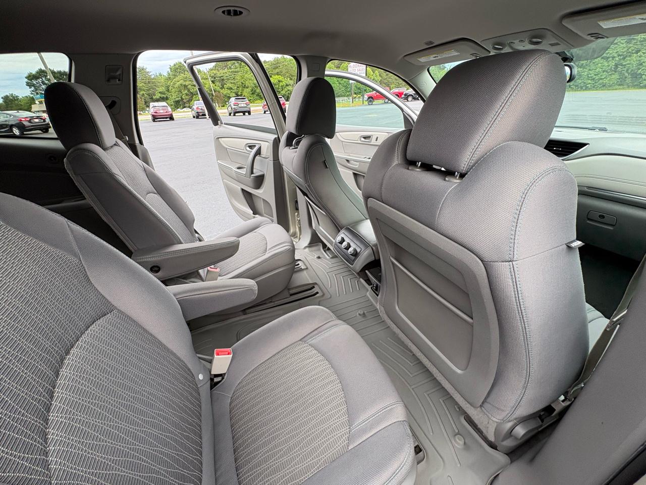 Chevrolet Traverse 1LT FWD 2014