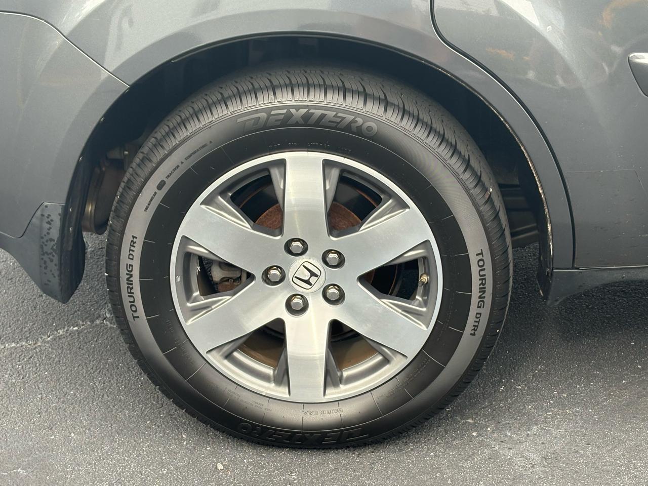 Honda Pilot Touring 4WD 5-Spd AT with DVD 2013