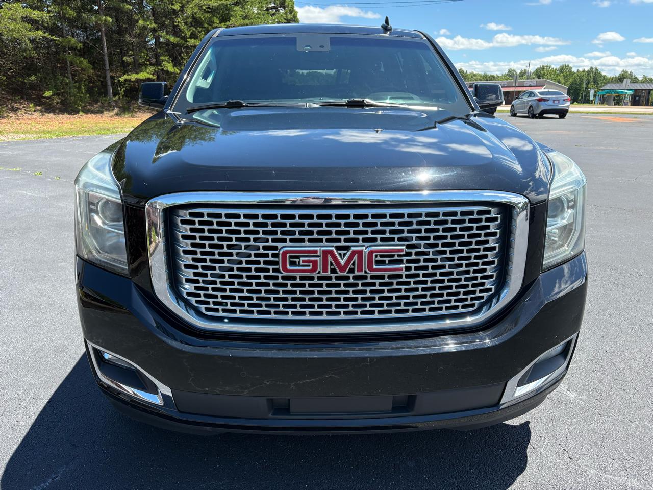 GMC Yukon XL Denali 4WD 2016