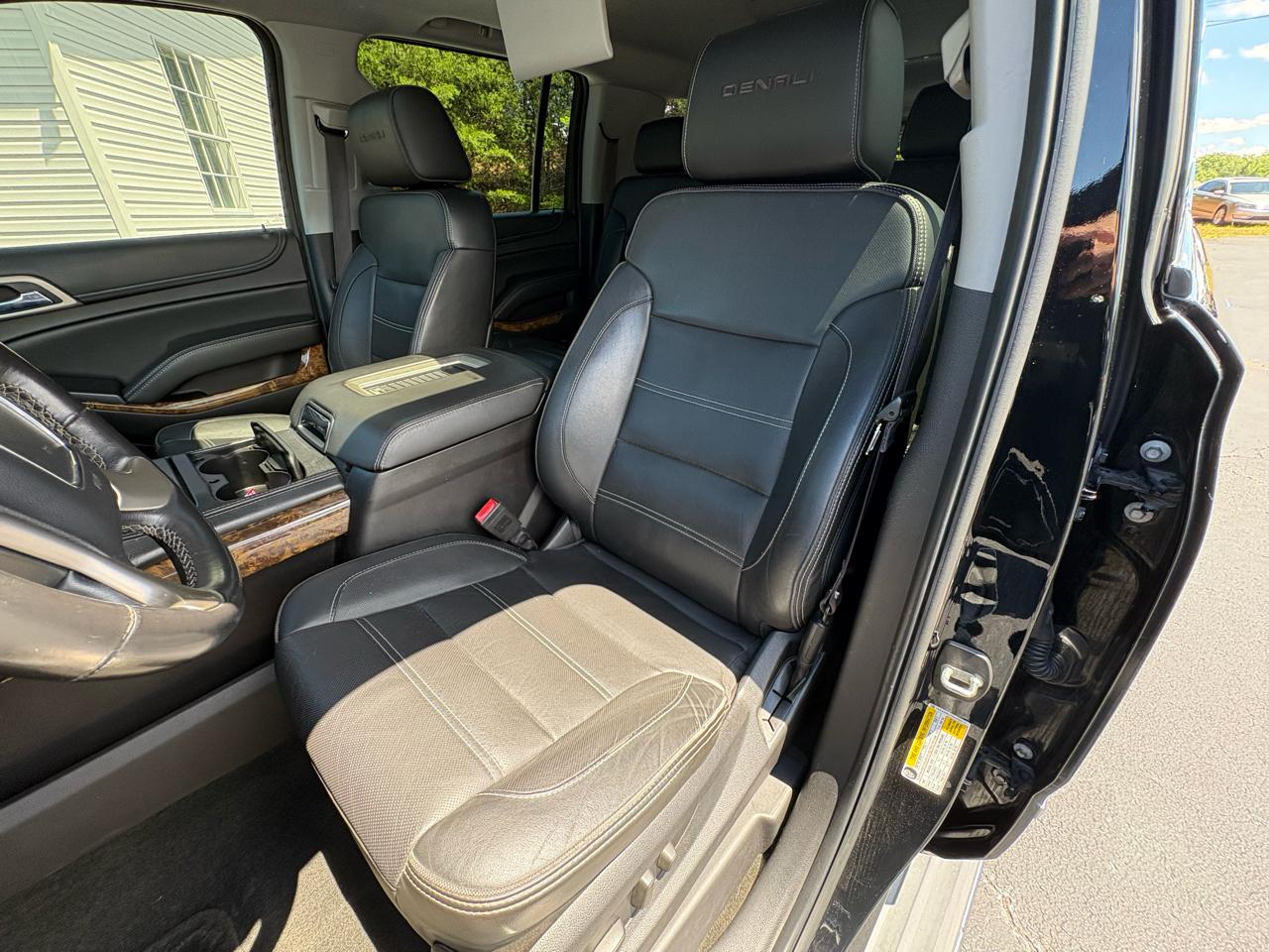 GMC Yukon XL Denali 4WD 2016