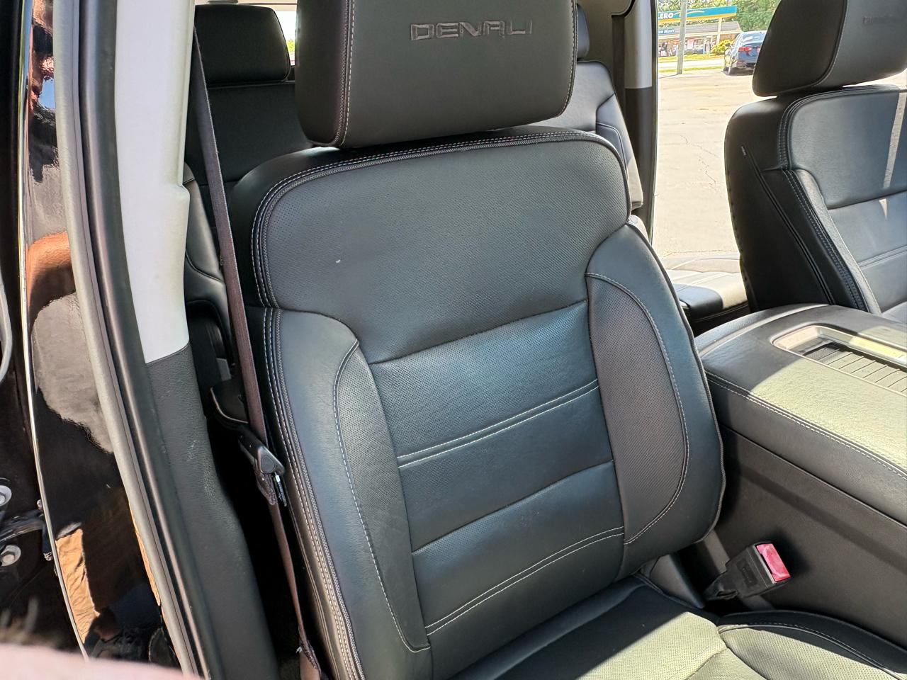 GMC Yukon XL Denali 4WD 2016