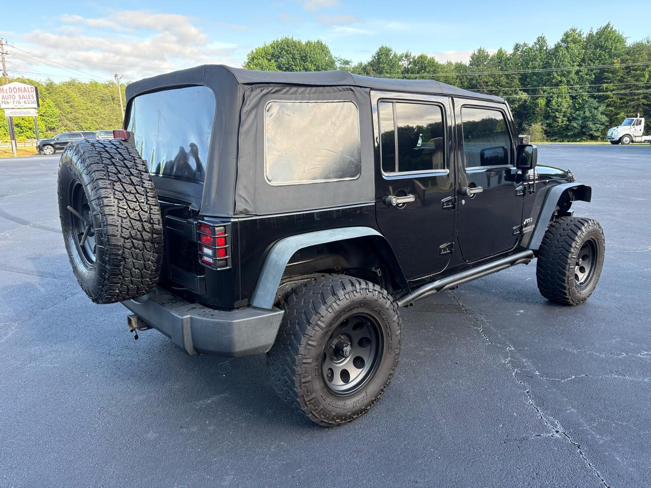 Jeep Wrangler Unlimited Sport 4WD 2014