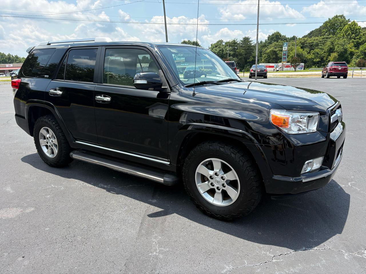 Toyota 4Runner SR5 2WD 2011