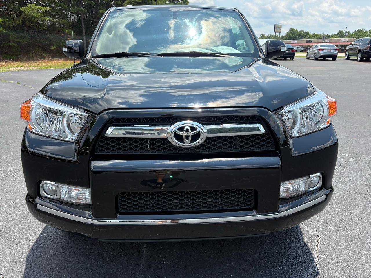 Toyota 4Runner SR5 2WD 2011