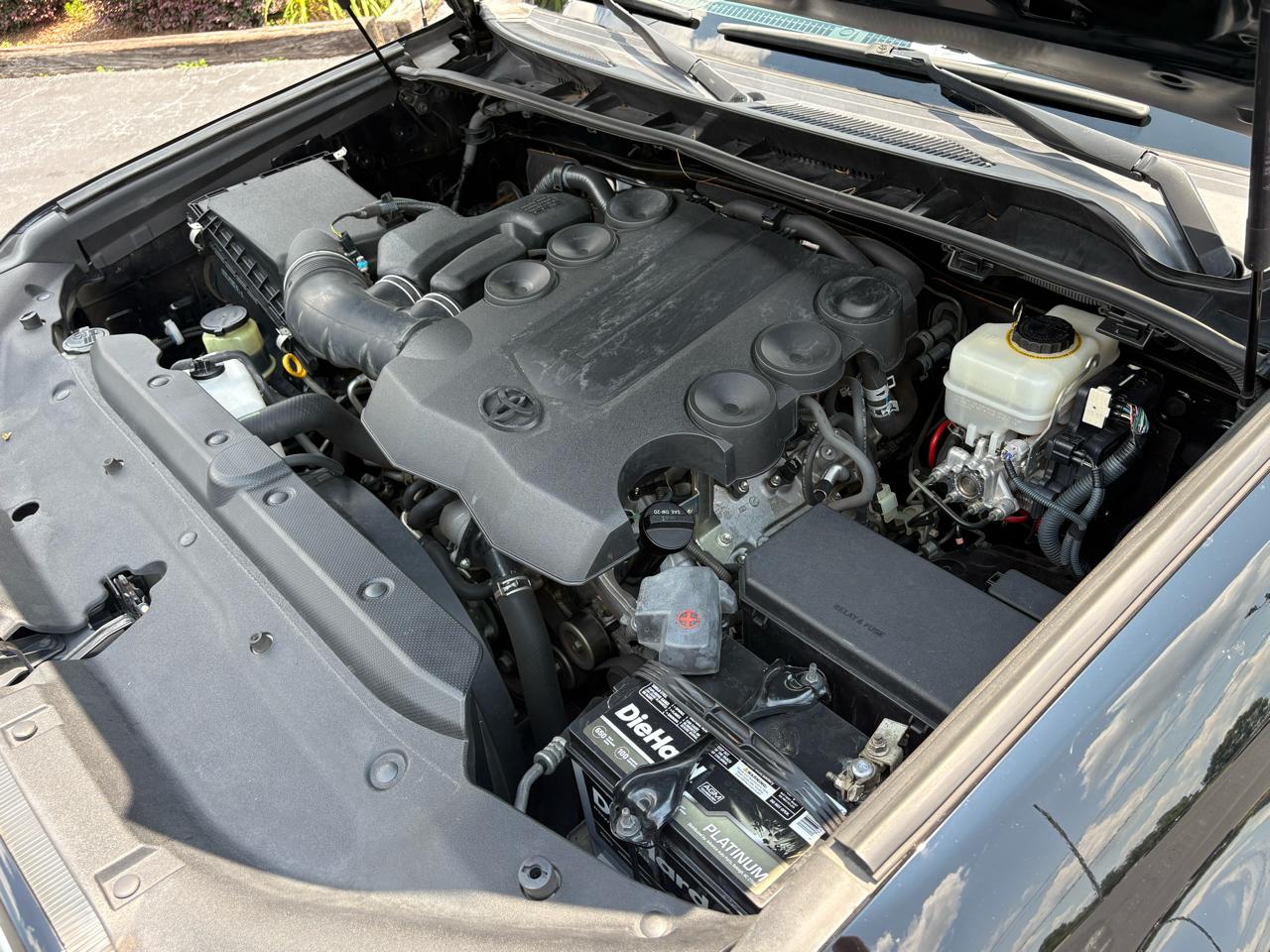 Toyota 4Runner SR5 2WD 2011