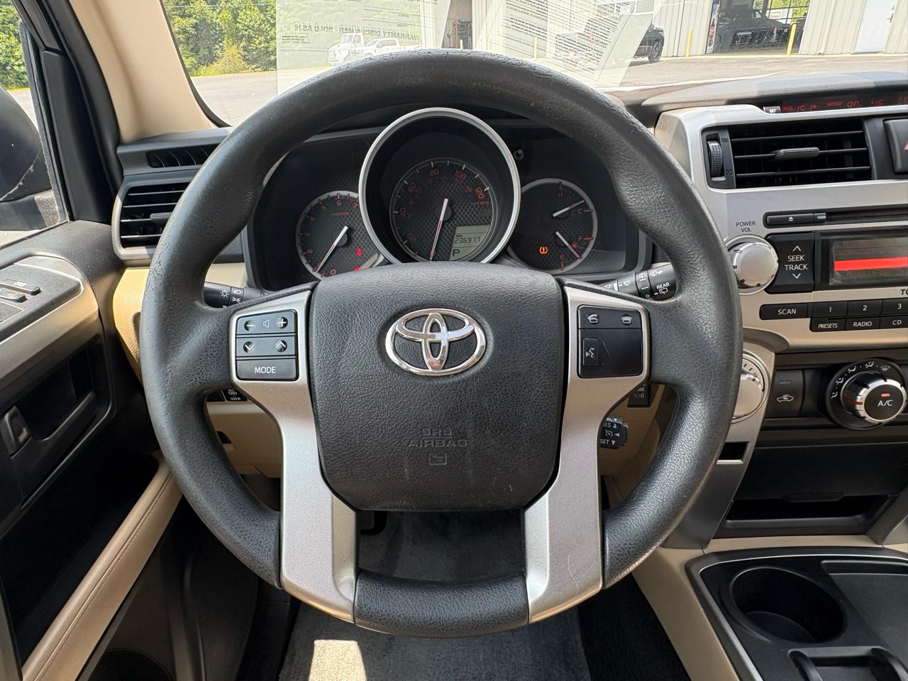 Toyota 4Runner SR5 2WD 2011
