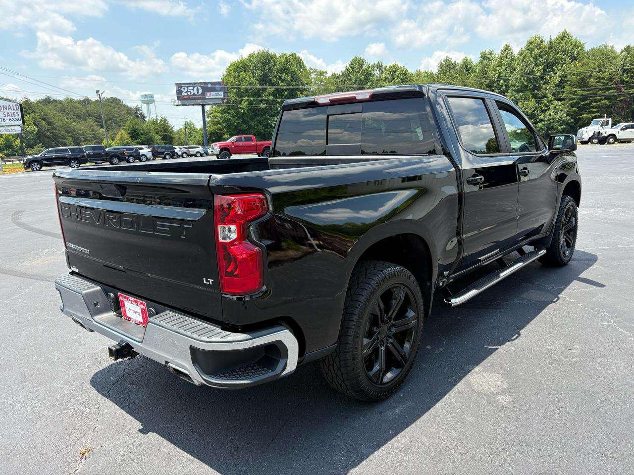 Chevrolet Silverado 1500 LT Crew Cab 4WD 2020
