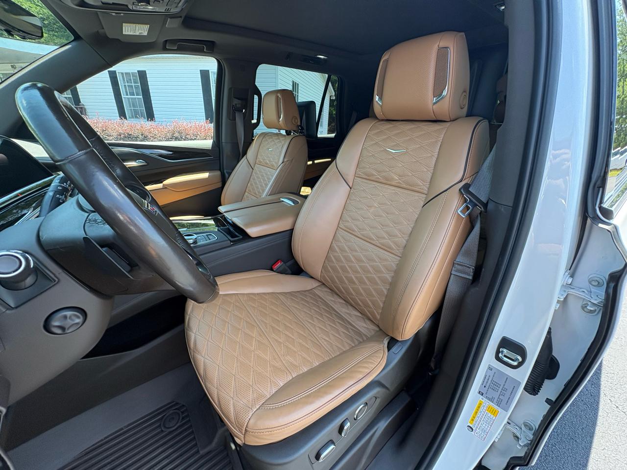 Cadillac Escalade Premium Luxury AWD 2021