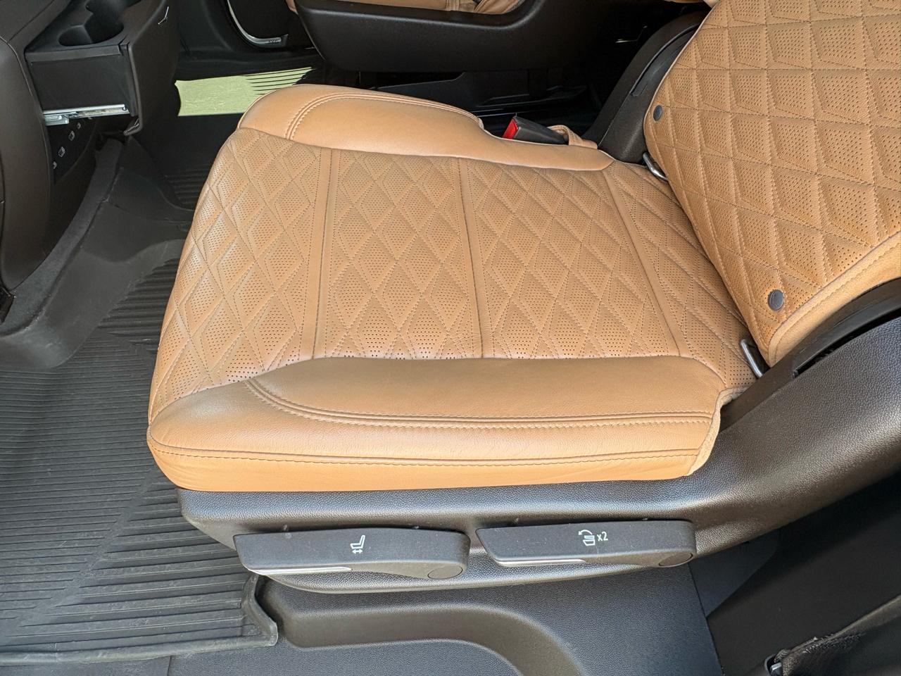 Cadillac Escalade Premium Luxury AWD 2021